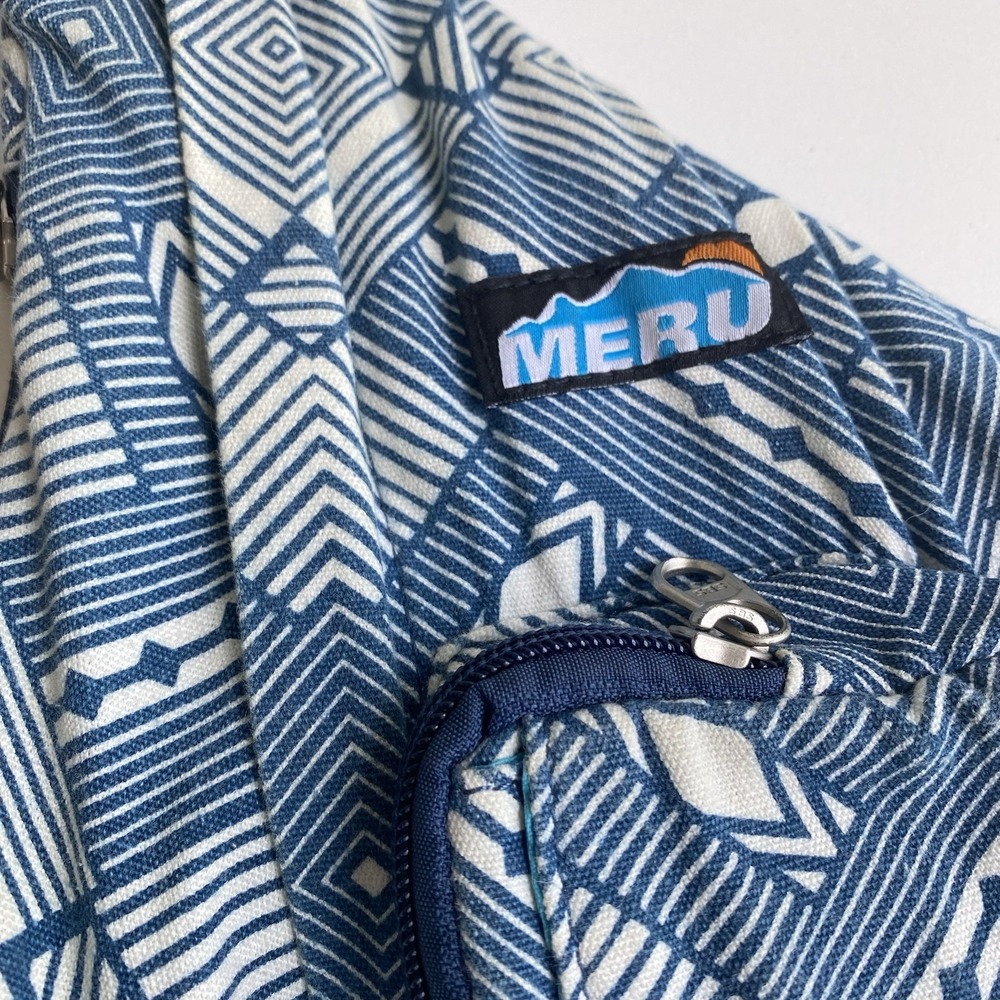 MERU Sling Crossbody Backpack Bag Blue Single‎ Strap Daypack Aztec Print Stripes - Picture 12 of 14